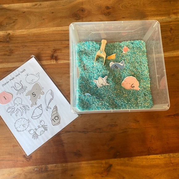 Sensory Bin Hide and Seek - Picture 2 of 3